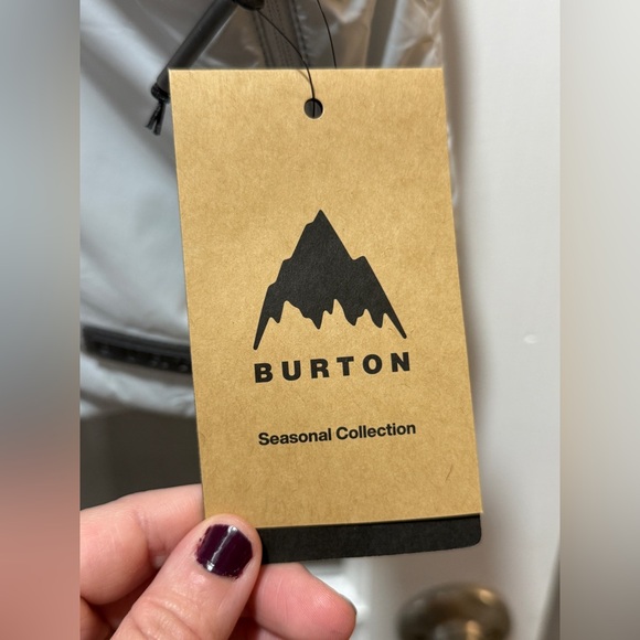 NWT Women's Burton Carbonate Insulated Vest - Picture 9 of 16